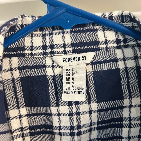 Forever 21 Navy & White Plaid Button Down Shirt Women’s | 100% Cotton EUC - Picture 2 of 3